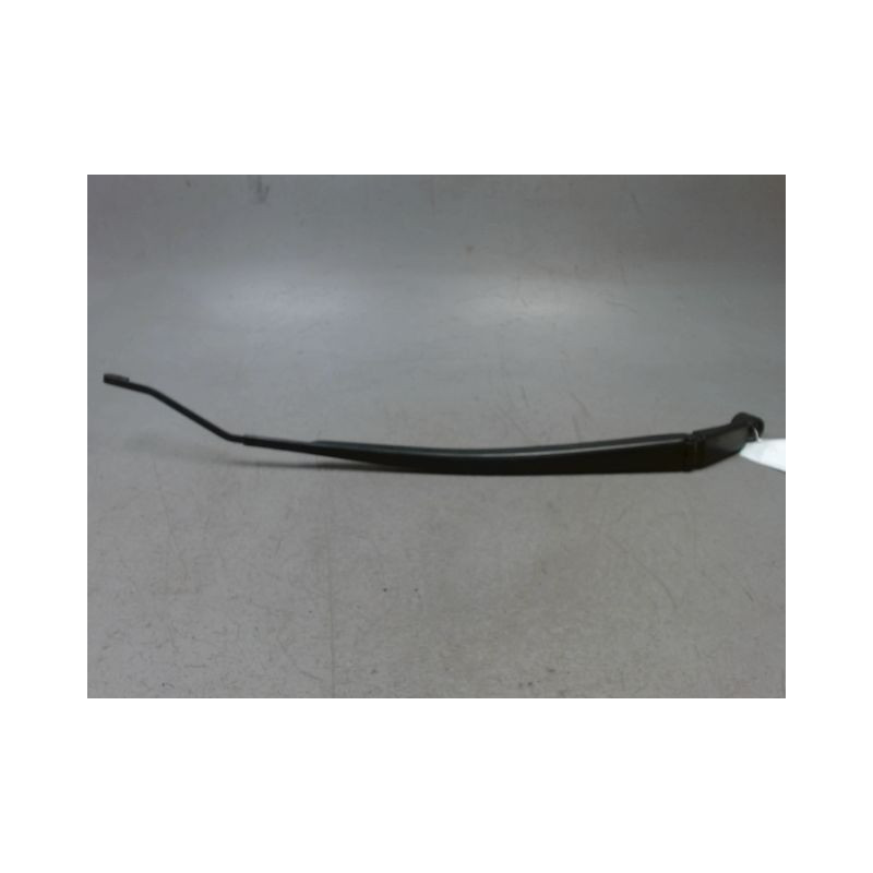 BRAS ESSUIE-GLACE AVANT DROIT TOYOTA YARIS