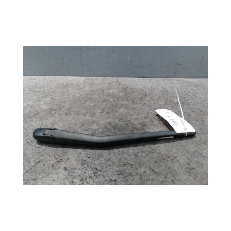 BRAS ESSUIE-GLACE ARRIERE NISSAN MICRA 2009-
