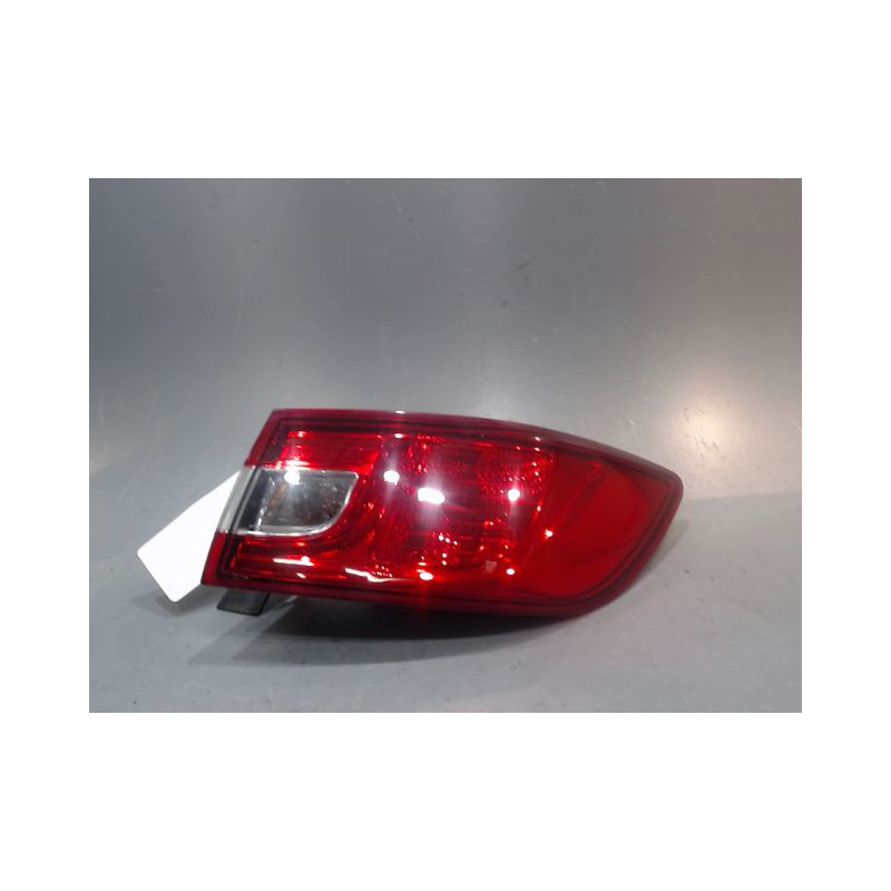 FEU ARRIERE DROIT RENAULT CLIO