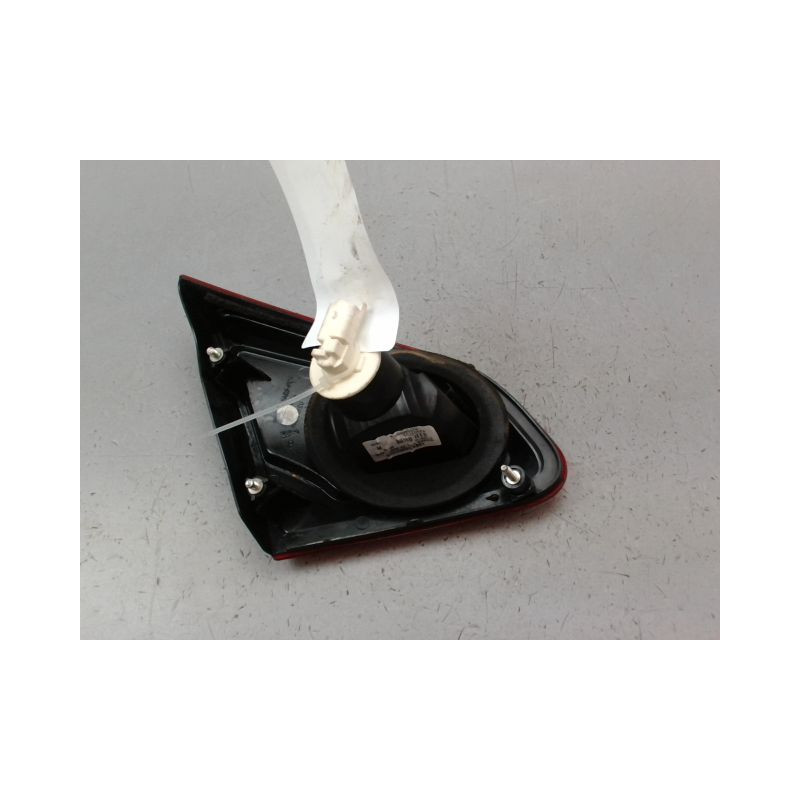 FEU ARRIERE INTERIEUR DROIT NISSAN QASHQAI +2 I Phase 2 LONG 2010-2014