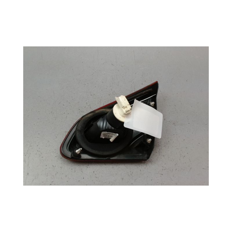 FEU ARRIERE INTERIEUR GAUCHE NISSAN QASHQAI +2 I Phase 2 LONG 2010-2014
