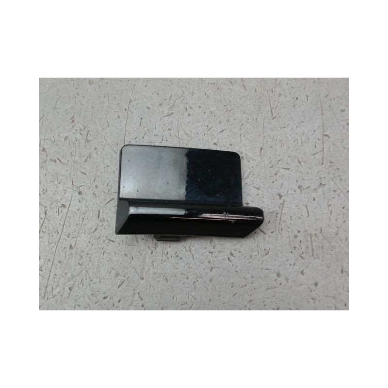 OBTURATEUR COUVRE CROCHET DE BOUCLIER AV FORD KUGA -2008
