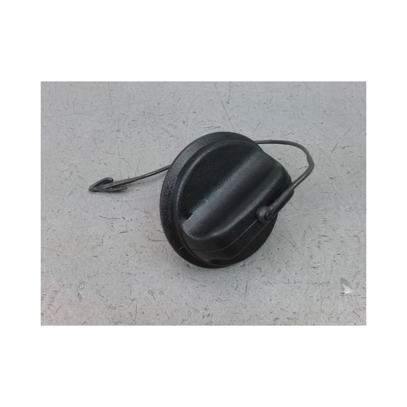 BOUCHON RESERVOIR A CARBURANT RENAULT CLIO IV Phase 1 2012-...