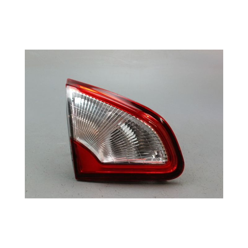 FEU ARRIERE INTERIEUR GAUCHE NISSAN QASHQAI +2 I Phase 2 LONG 2010-2014