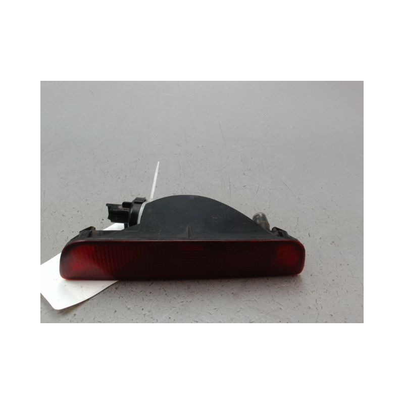FEU BROUILLARD CENTRAL ARRIERE NISSAN QASHQAI +2 I Phase 2 LONG 2010-2014