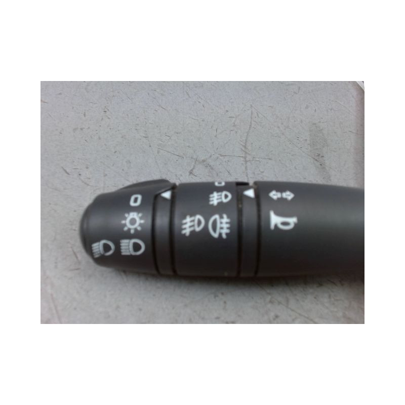 COMMANDE ECLAIRAGE RENAULT TWINGO II Phase 2 2011-2014