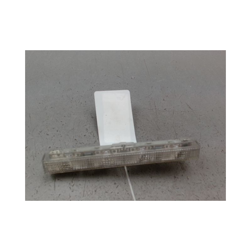 FEUX STOP SUPPLEMENTAIRE TOYOTA YARIS II Phase 1 2005-2009