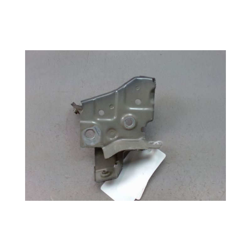 SUPPORT AILE AVD RENAULT MEGANE III 2008-