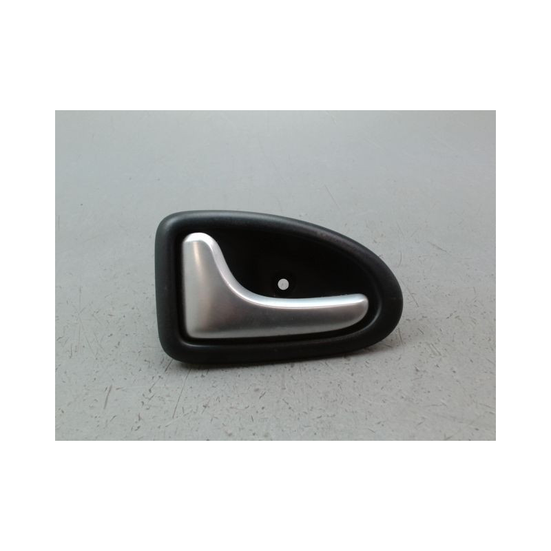 POIGNEE INTERIEURE PORTE AVANT GAUCHE RENAULT CLIO II Phase 2 2001-2006