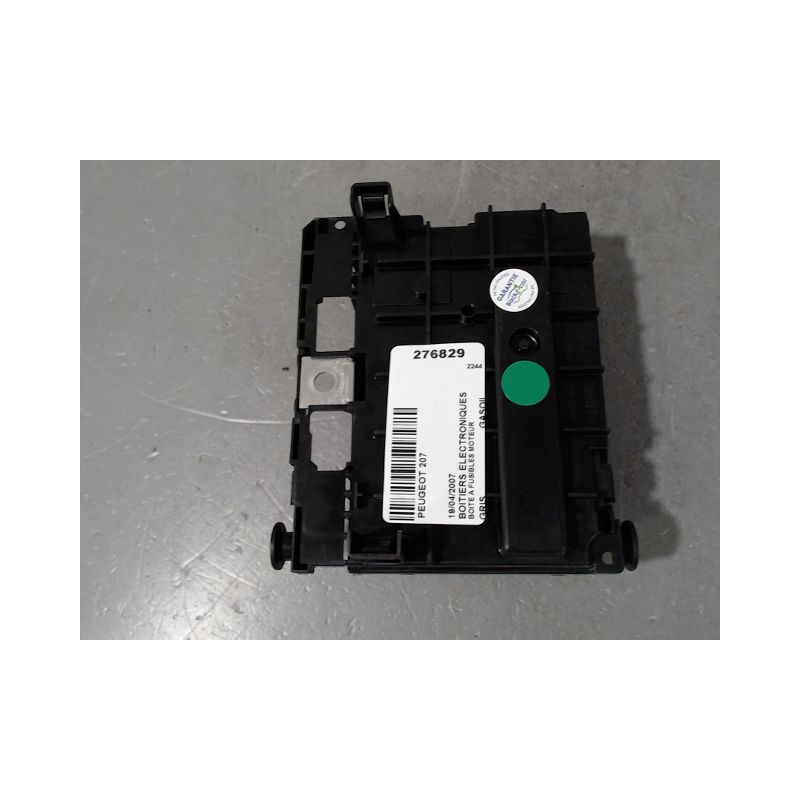 BOITE A FUSIBLES PEUGEOT 207