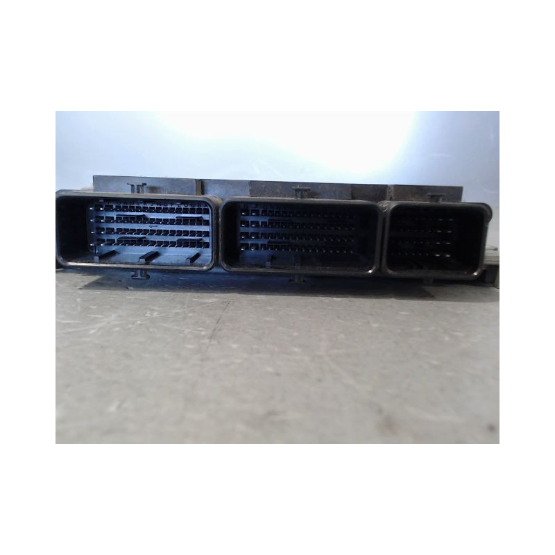 CALCULATEUR MOTEUR DACIA DOKKER