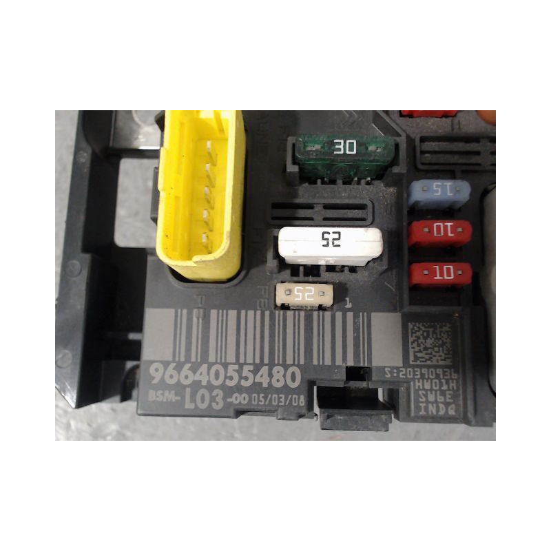 BOITE A FUSIBLES CITROEN C3