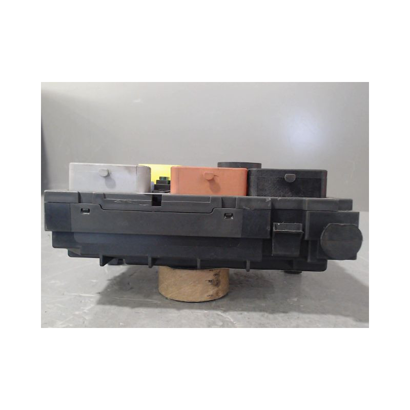 BOITE A FUSIBLES CITROEN C3