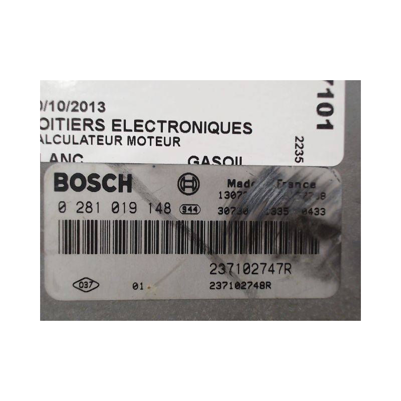 CALCULATEUR MOTEUR RENAULT CLIO