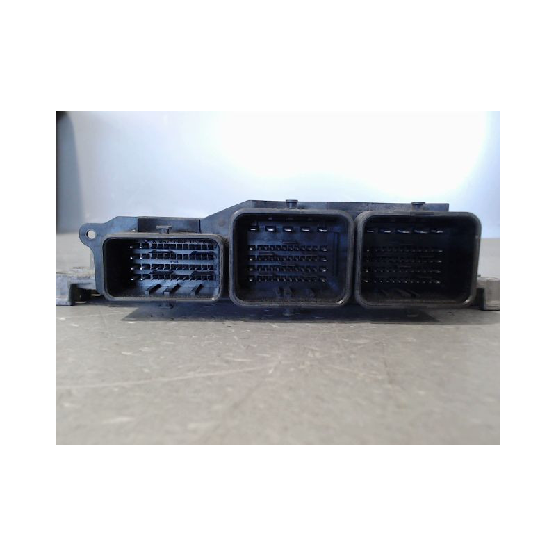 CALCULATEUR MOTEUR PEUGEOT 308