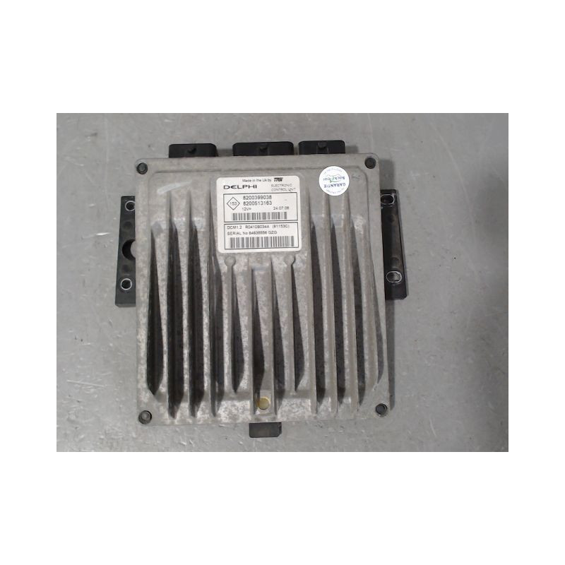 CALCULATEUR MOTEUR RENAULT CLIO