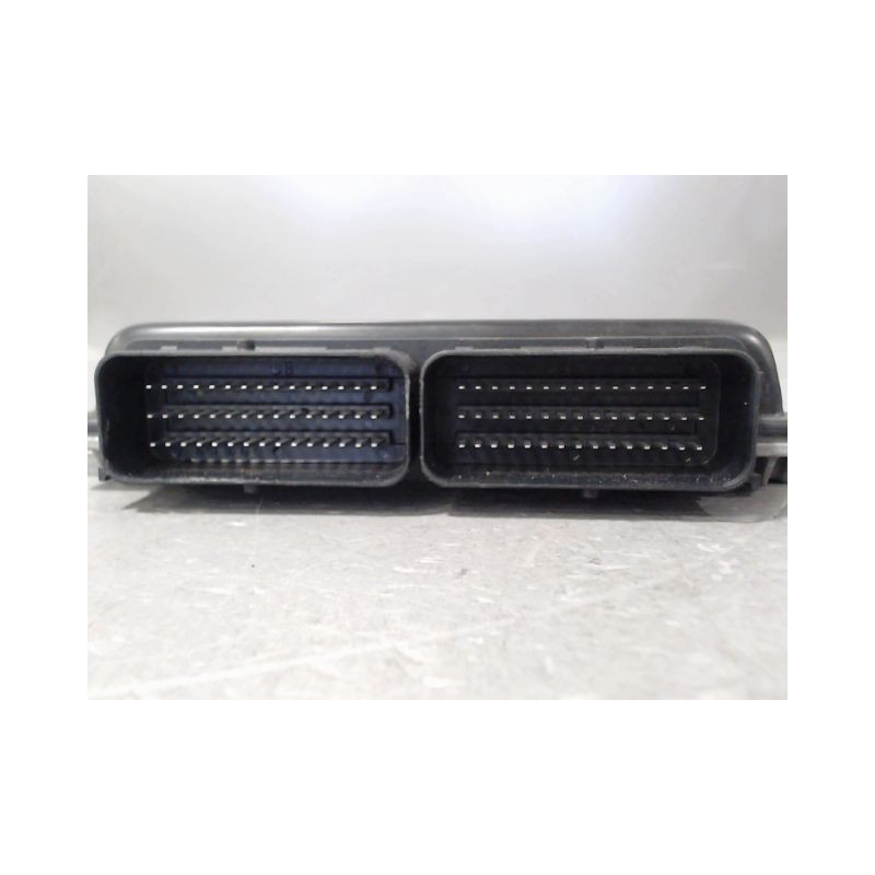 CALCULATEUR MOTEUR RENAULT TWINGO
