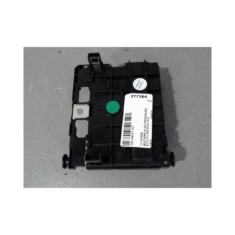 BOITE A FUSIBLES PEUGEOT 207