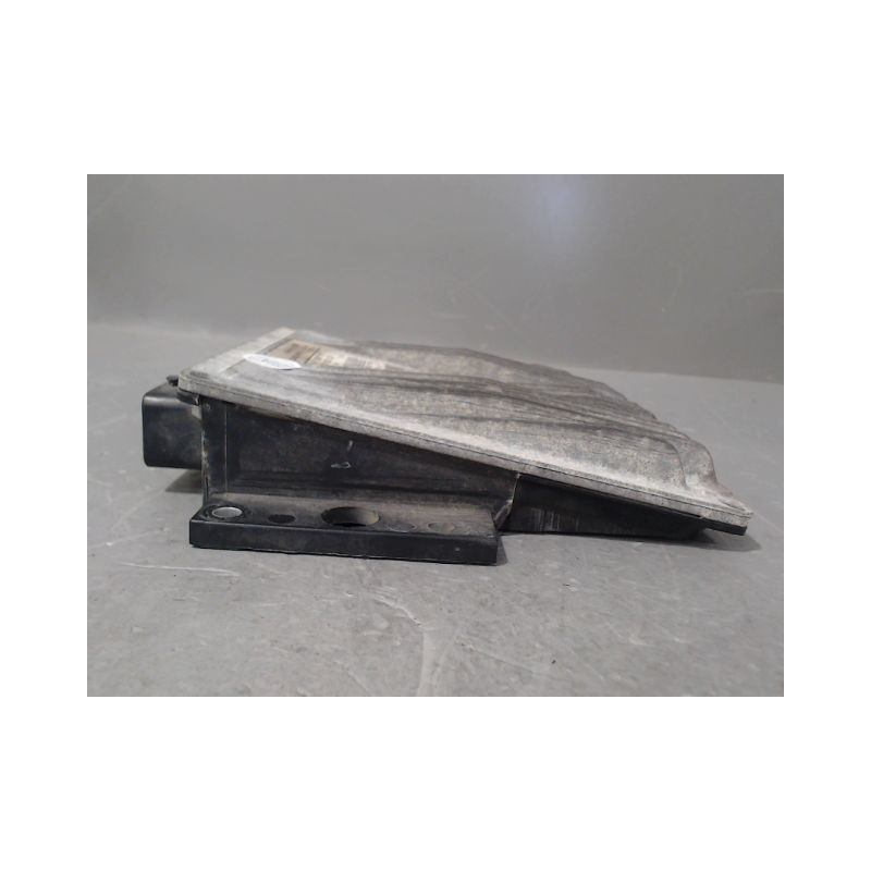 CALCULATEUR MOTEUR RENAULT KANGOO