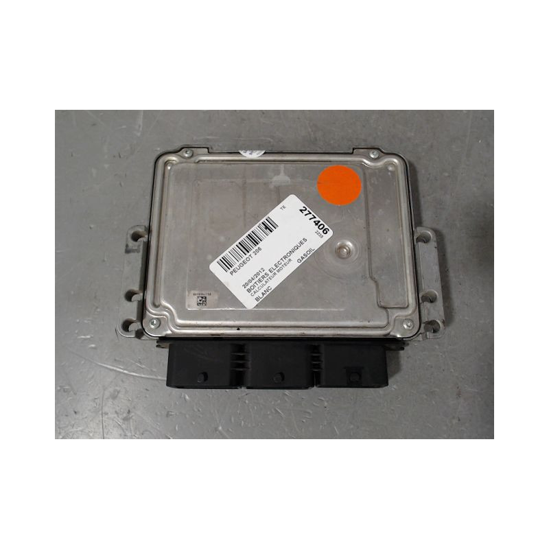 CALCULATEUR MOTEUR PEUGEOT 206