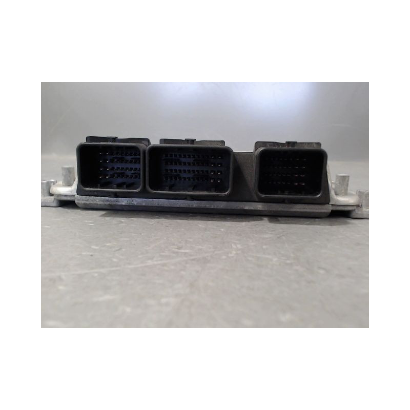 CALCULATEUR MOTEUR PEUGEOT 307