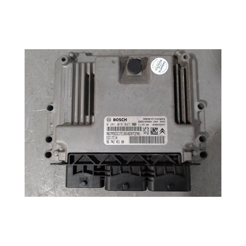 CALCULATEUR MOTEUR PEUGEOT 207