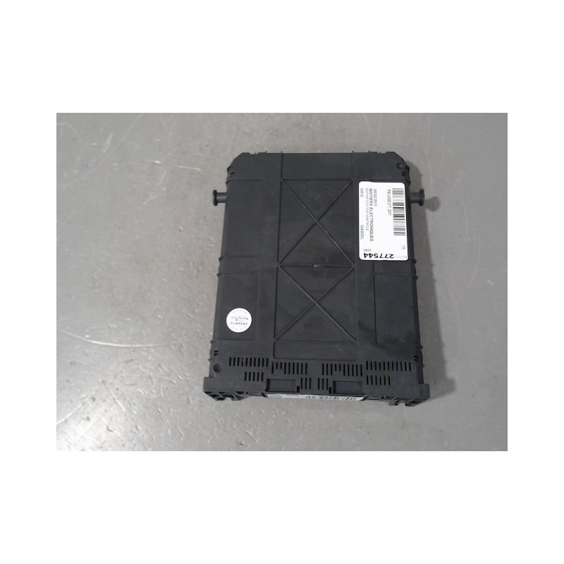 BOITIER GESTION HABITACLE PEUGEOT 207