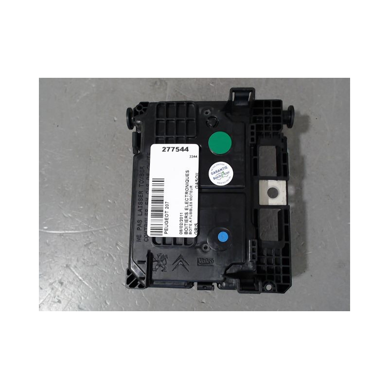 BOITE A FUSIBLES PEUGEOT 207