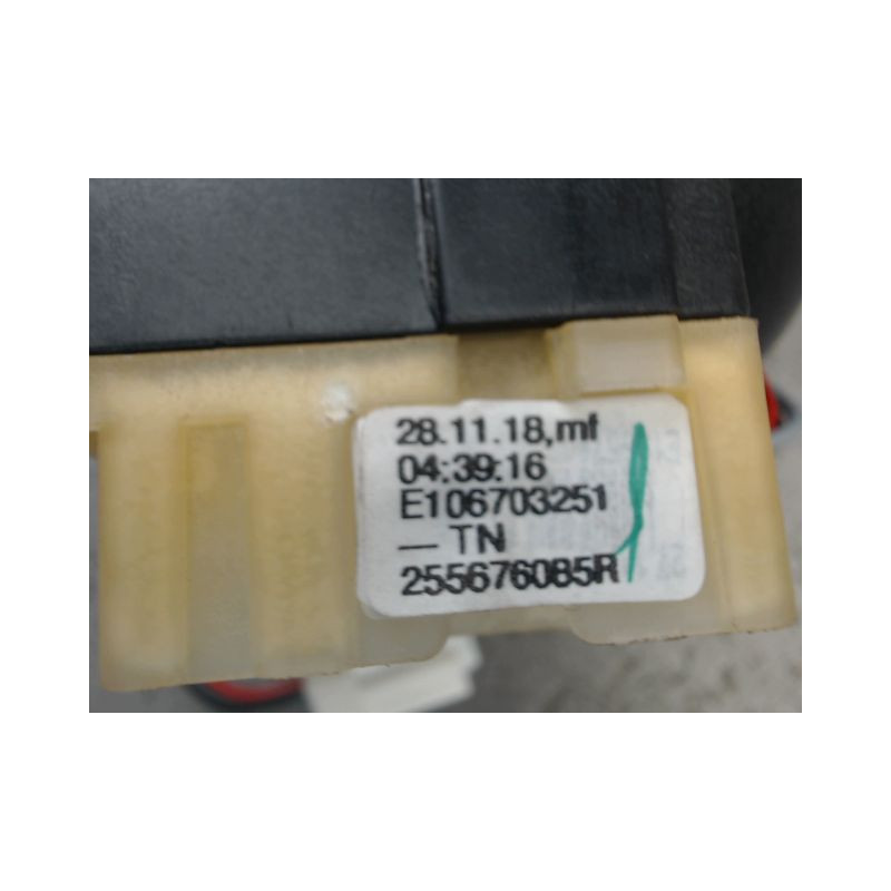 COMMANDE CLIGNOTANT RENAULT CAPTUR