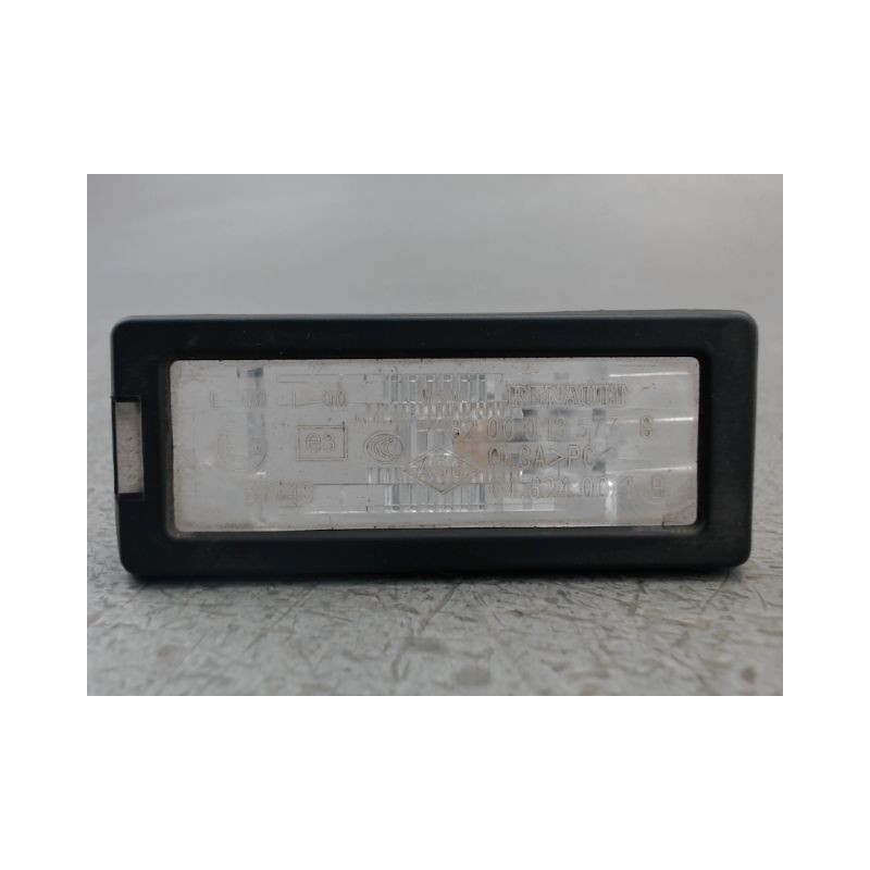 ECLAIREUR PLAQUE DE POLICE DROIT RENAULT CAPTUR