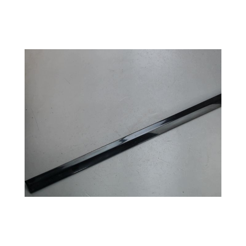 PROTECTION PORTE AVANT GAUCHE MERCEDES CLASSE C