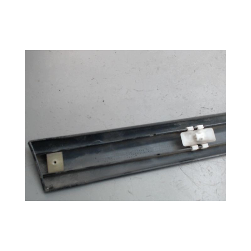 PROTECTION PORTE AVANT GAUCHE MERCEDES CLASSE C