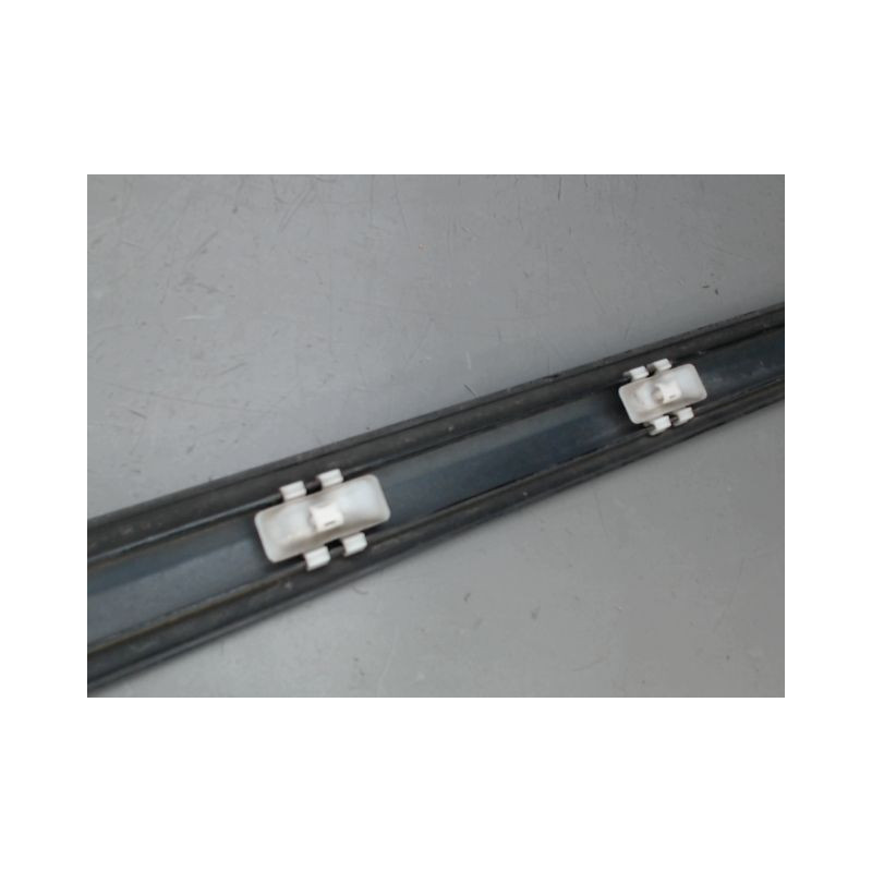 PROTECTION PORTE AVANT GAUCHE MERCEDES CLASSE C