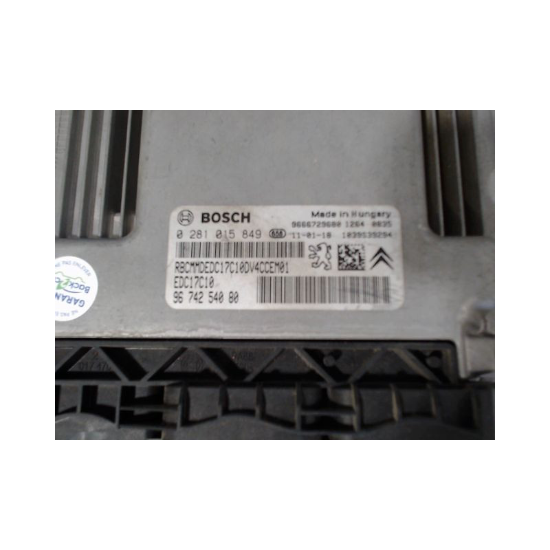 CALCULATEUR MOTEUR PEUGEOT 207