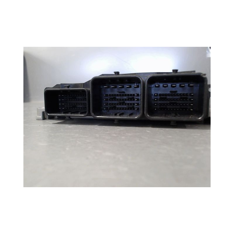CALCULATEUR MOTEUR PEUGEOT 207