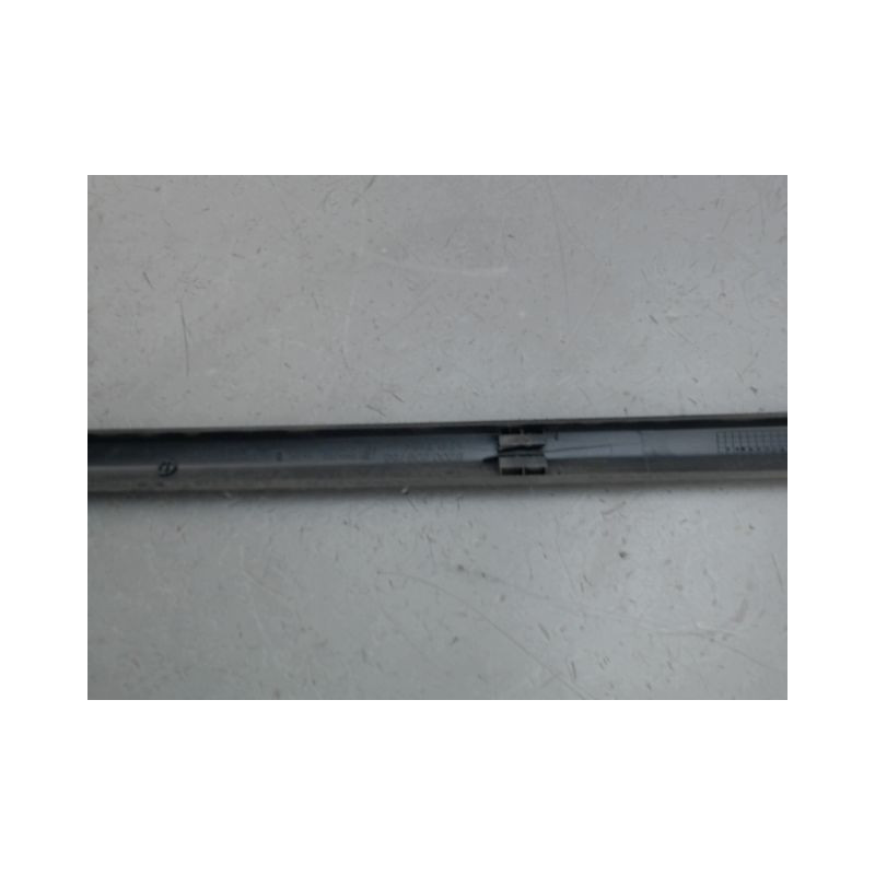 PROTECTION PORTE AVANT DROIT DACIA LOGAN