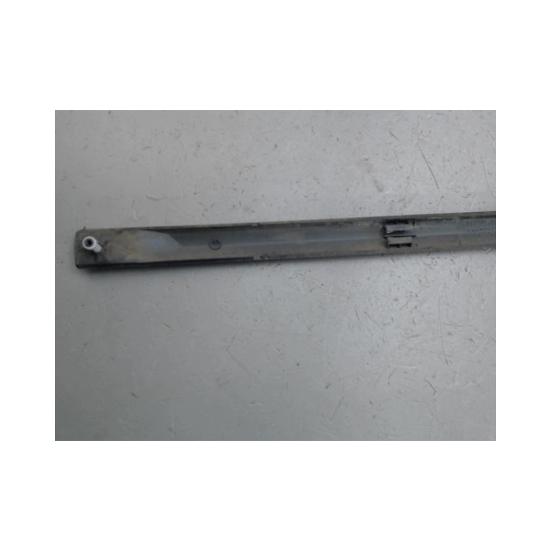 PROTECTION PORTE ARRIERE DROIT DACIA LOGAN