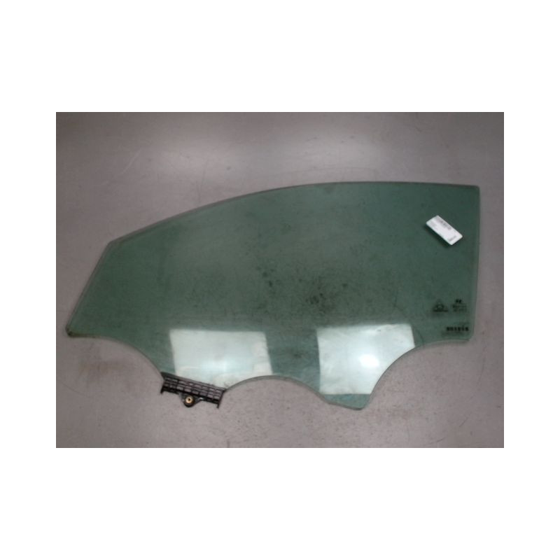 GLACE PORTE AVG HYUNDAI TUCSON