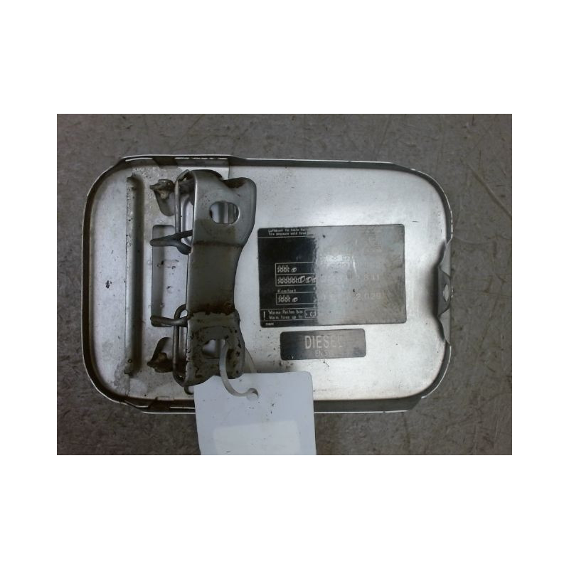 VOLET DE TRAPPE CARBURANT MERCEDES CLASSE E 99-2002