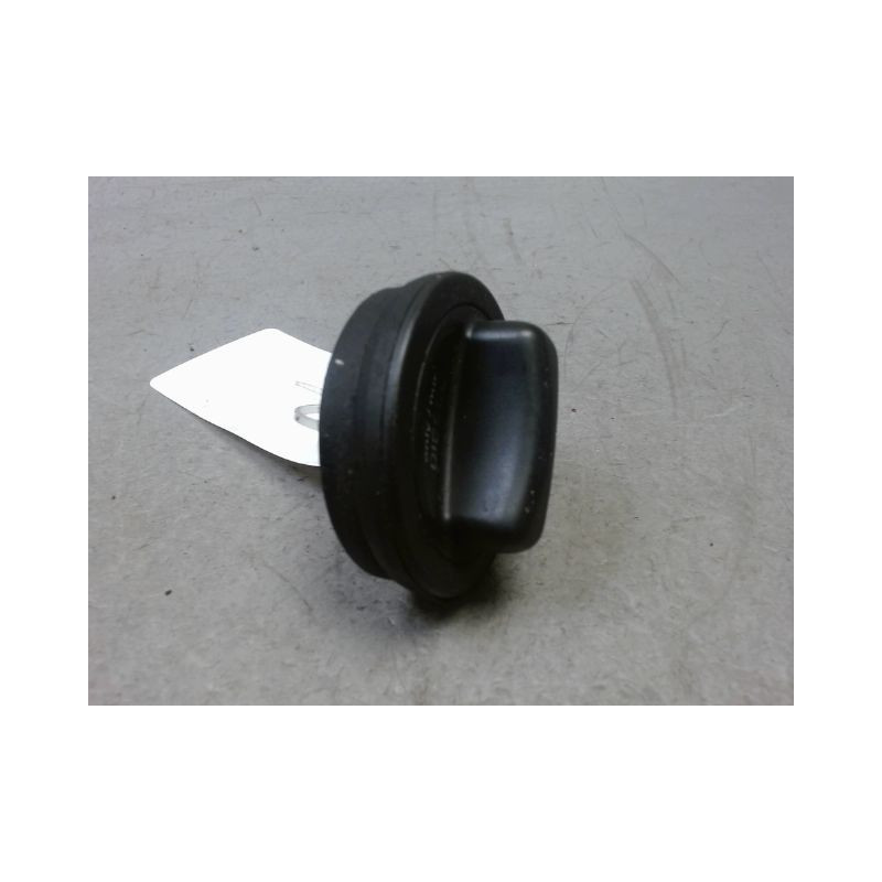 BOUCHON RESERVOIR A CARBURANT MERCEDES CLASSE E 99-2002