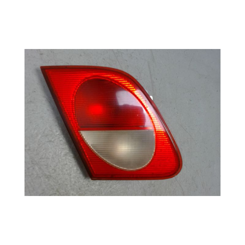 FEU ARRIERE INTERIEUR GAUCHE MERCEDES CLASSE E 99-2002