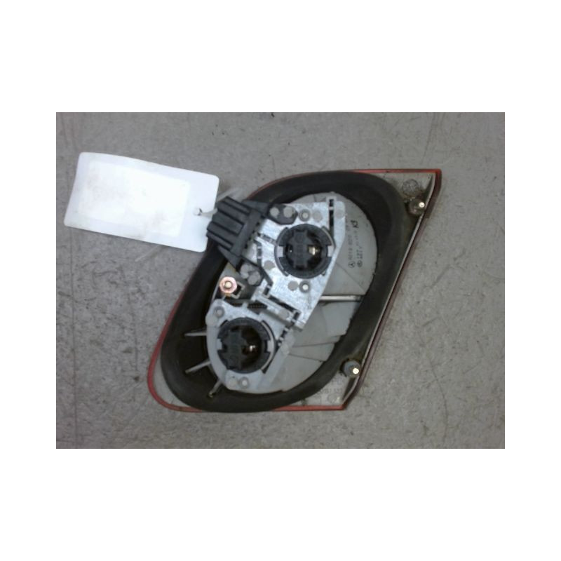 FEU ARRIERE INTERIEUR GAUCHE MERCEDES CLASSE E 99-2002