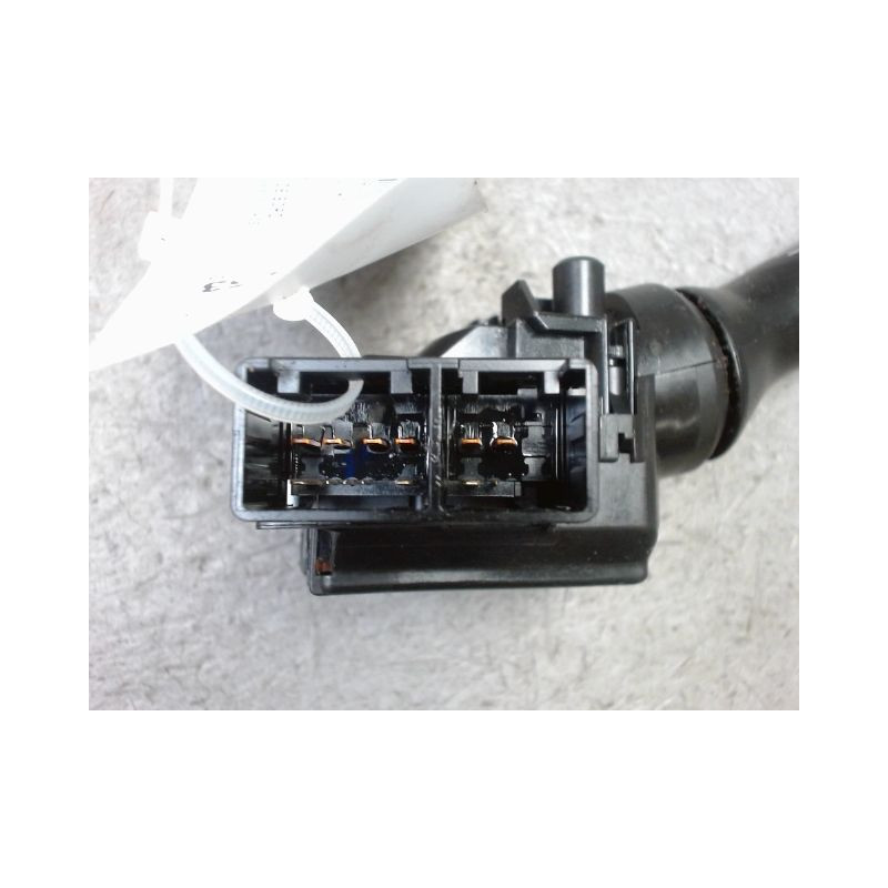 COMMANDE ESSUIE GLACE TOYOTA PRIUS 2004-