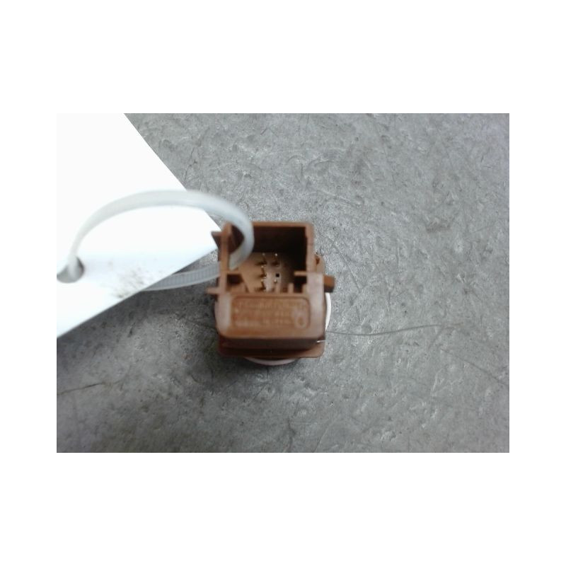 BOUTON DE WARNING CITROEN XSARA COUPE 2000-