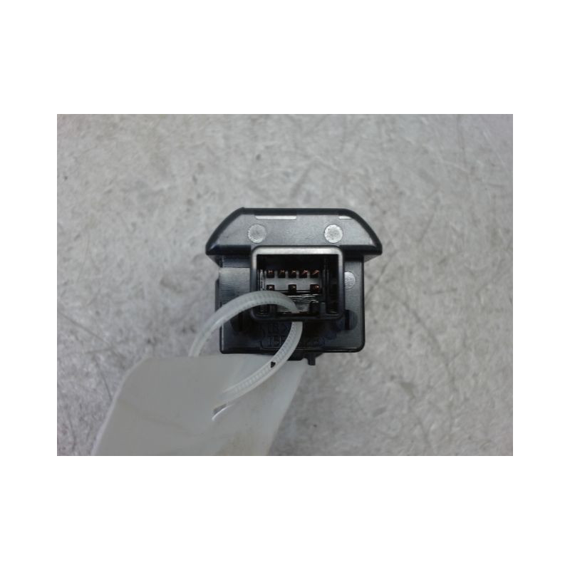 BOUTON DE DEMARRAGE TOYOTA PRIUS