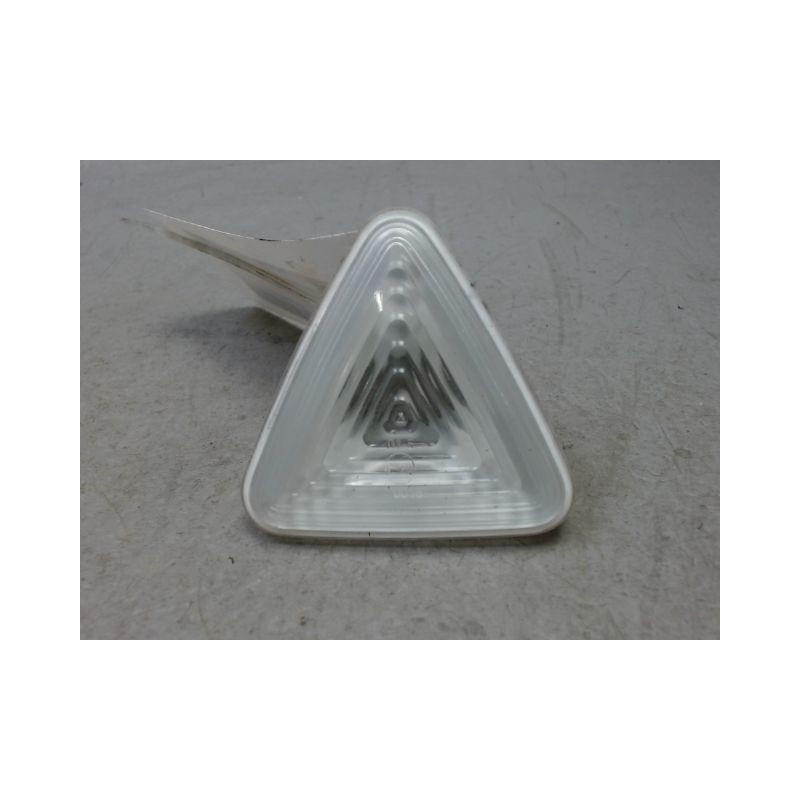 REPETITEUR AILE DROIT RENAULT KANGOO