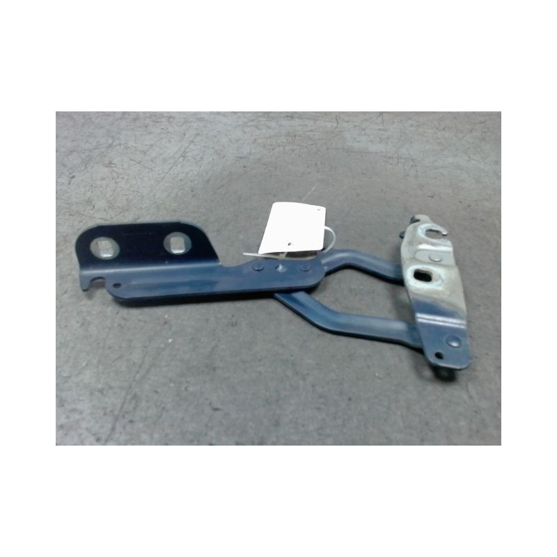 COMPAS DROIT CAPOT FORD FIESTA