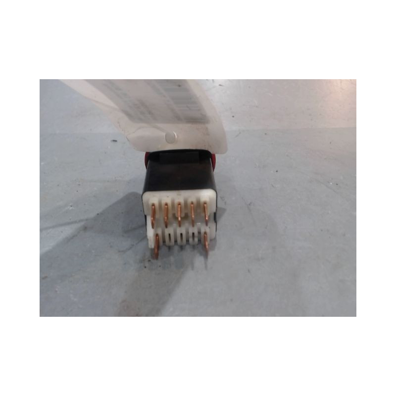 BOUTON DE WARNING RENAULT TWINGO