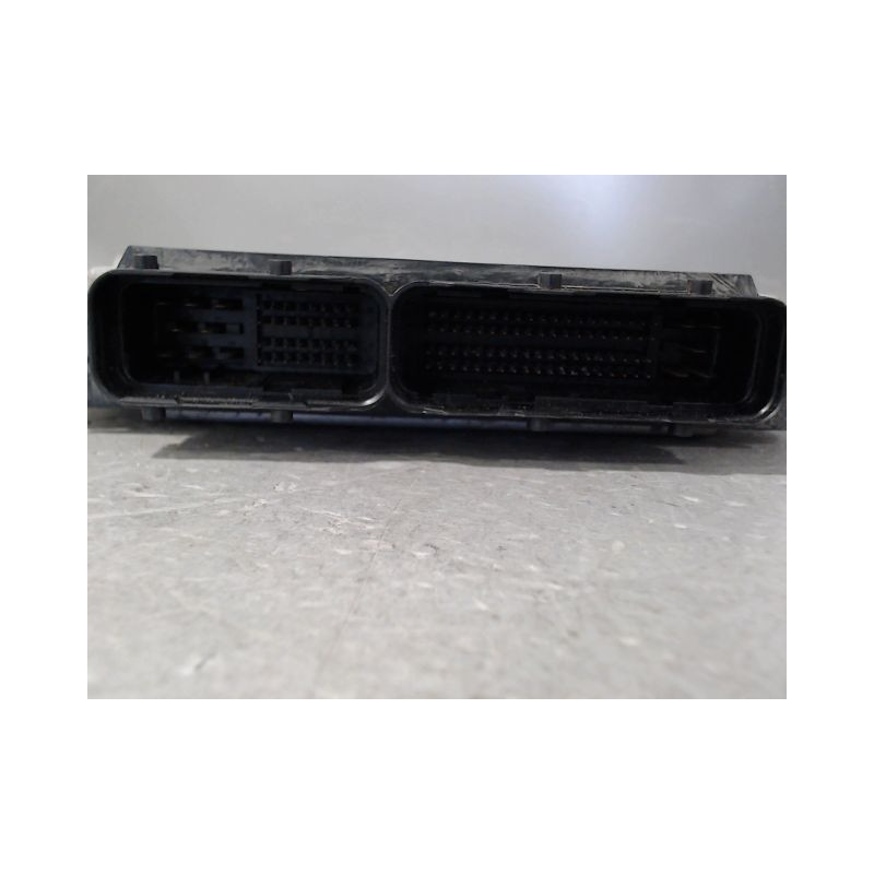 CALCULATEUR MOTEUR TOYOTA VERSO-S