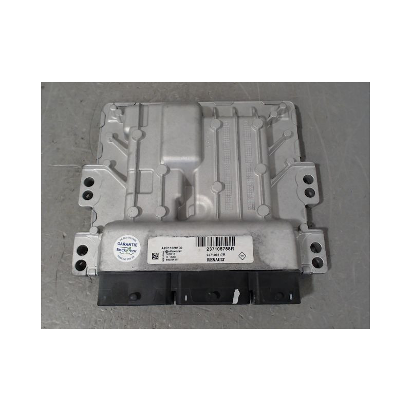 CALCULATEUR MOTEUR RENAULT MASTER RT